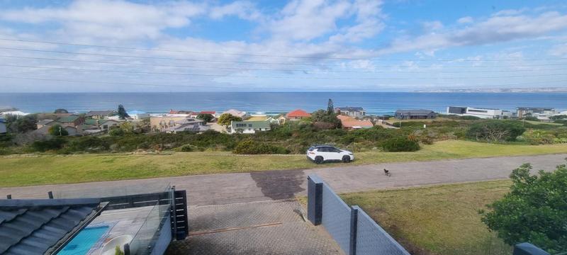 5 Bedroom Property for Sale in Reebok Western Cape